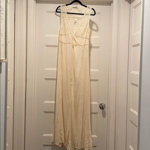 L*SPACE IVORY LACE SWIM COVERUP - SIZE M/L